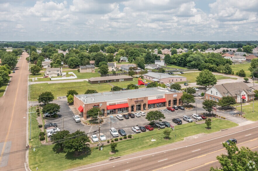 More Photos Of 1306 Goodman Rd E, Southaven Unknown For Lease