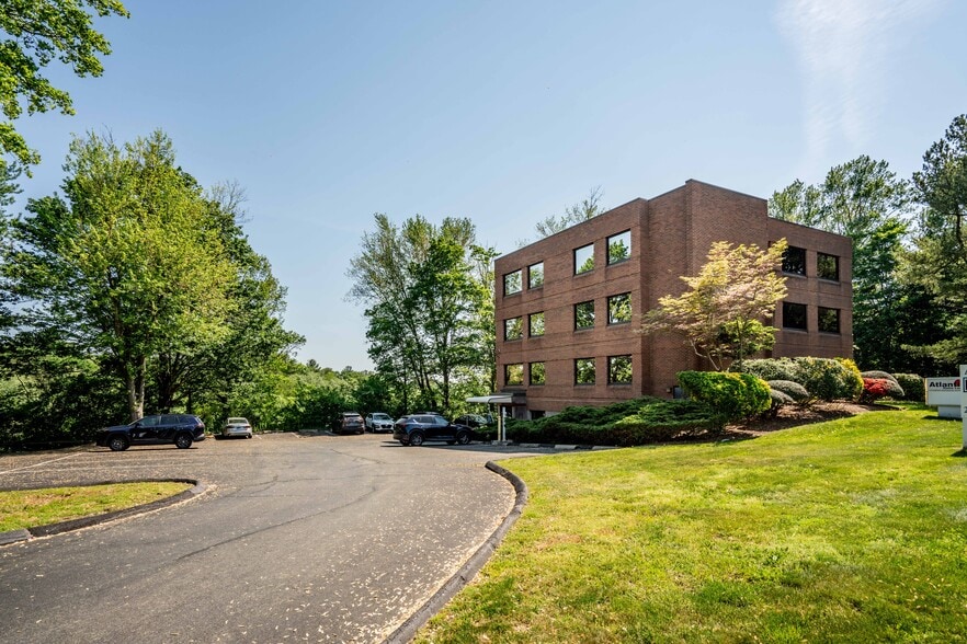More Photos Of 2751 Dixwell Ave, Hamden Office For Sale