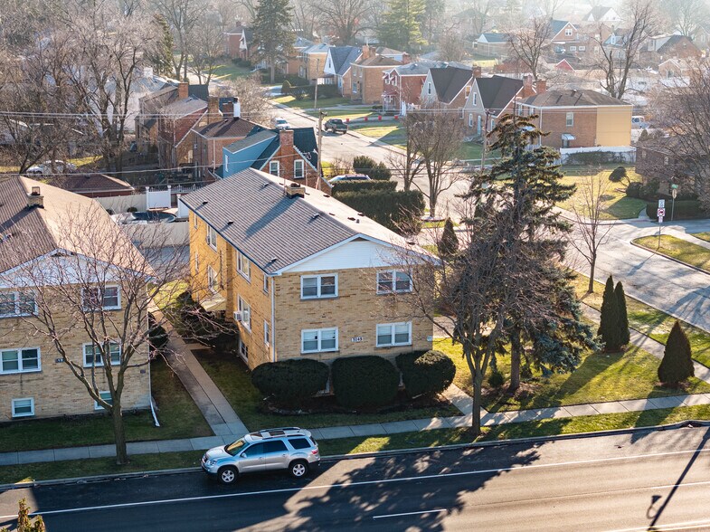 More Photos Of 5409 Saint Charles Rd, Berkeley Apartments For Sale