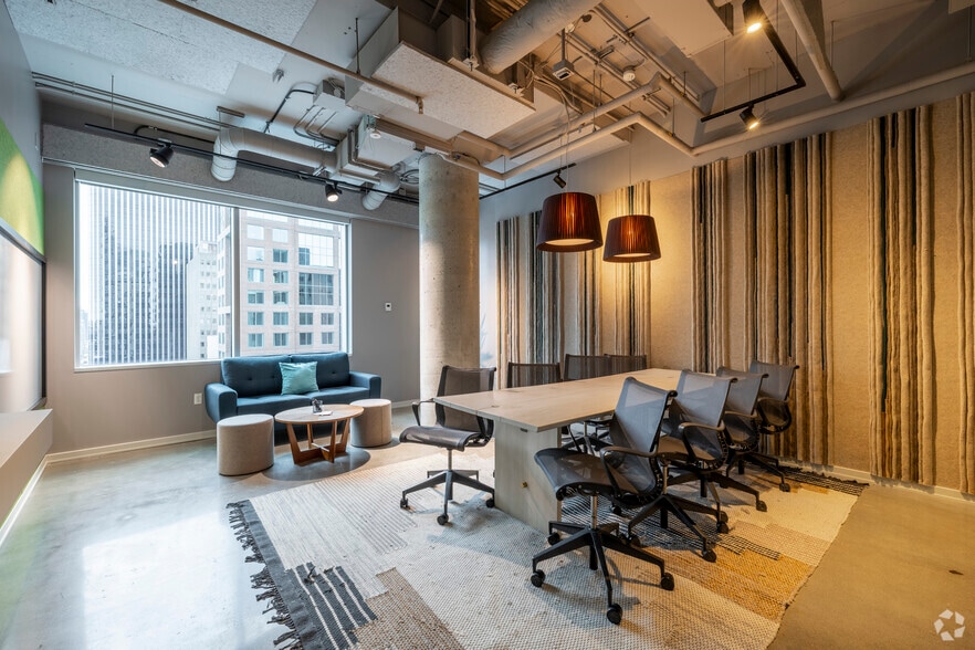 More Photos Of 150 Elgin St, Ottawa Office For Sale