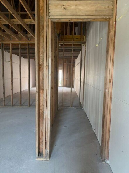 More Photos Of 1511 W McDermott Dr, Allen Medical For Sale