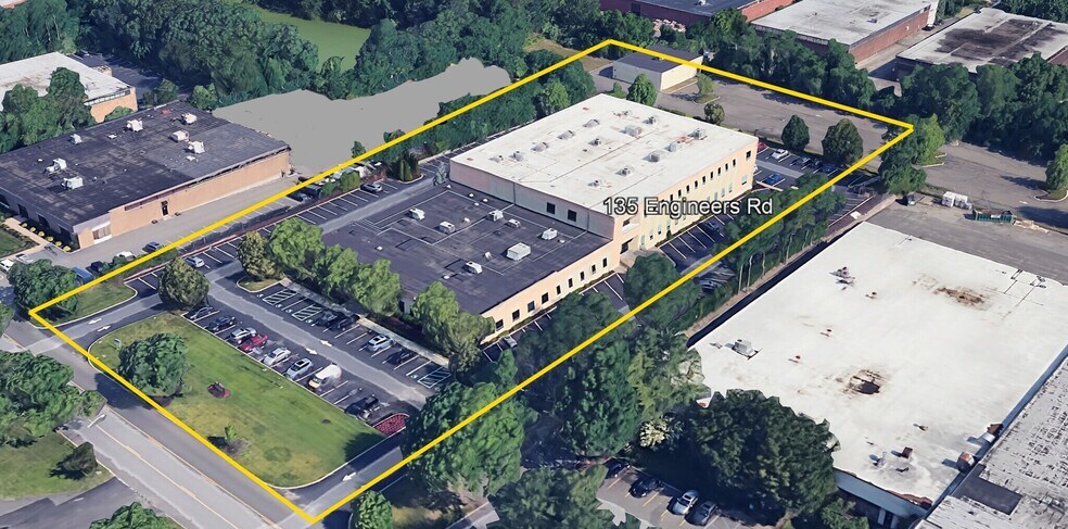 More Photos Of 135 Engineers Rd, Hauppauge Medical For Lease