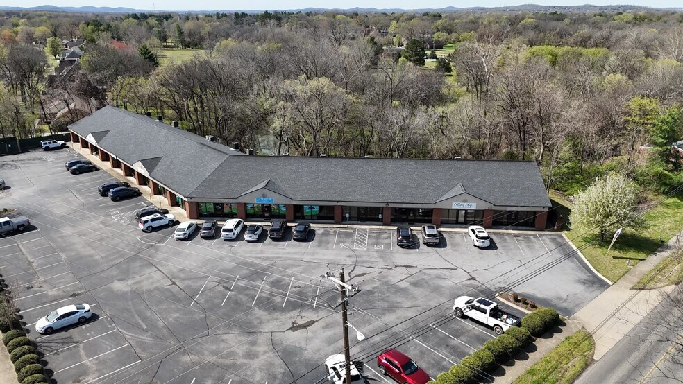 More Photos Of 1450 Sam Davis Rd, Smyrna General Retail For Sale