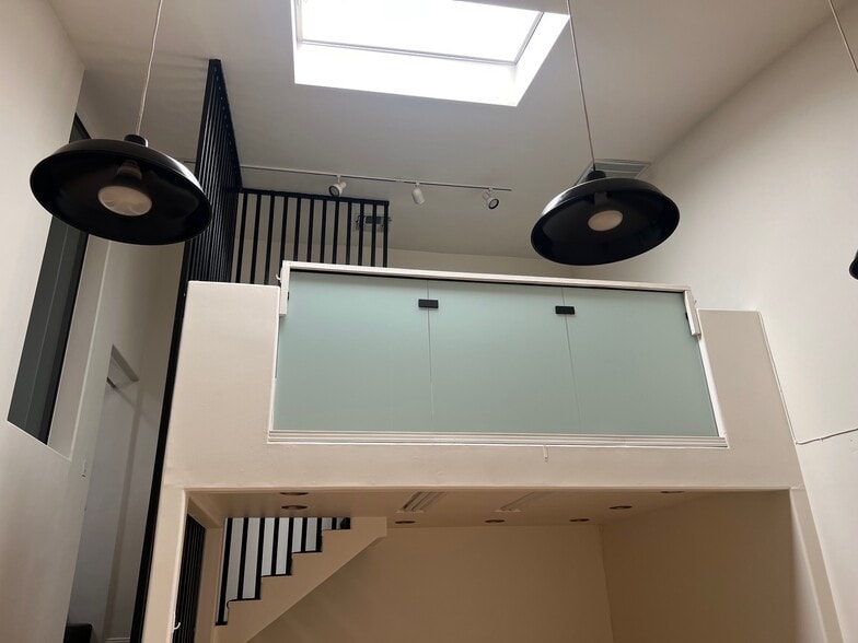 More Photos Of 3431 Wesley St, Culver City Loft Creative Space For Lease