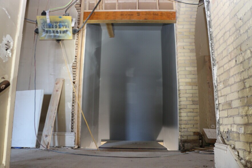 More Photos Of 610 Front St, Casselton Office For Lease