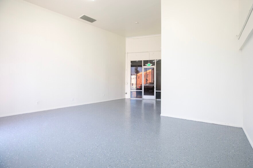 More Photos Of 3615 W Beverly Blvd, Los Angeles Freestanding For Lease