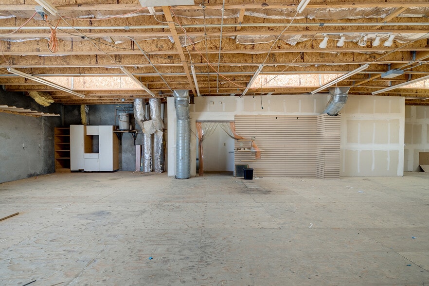 More Photos Of 5461 Arville St, Las Vegas Warehouse For Lease