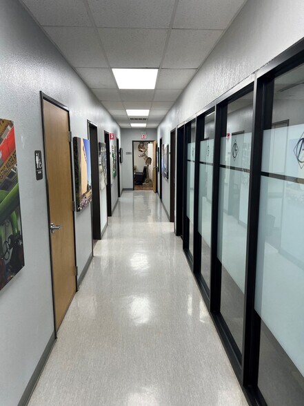 More Photos Of 3124 Wichita Ct, Fort Worth Industrial For Sale