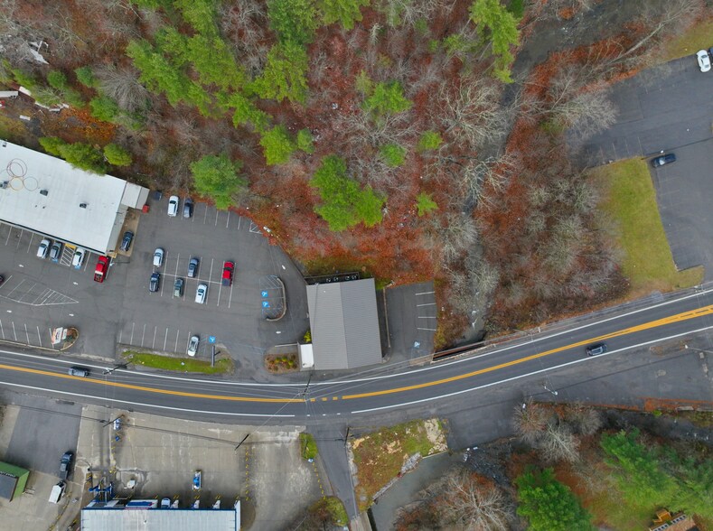 More Photos Of 725 Ritter Dr, Daniels Storefront Retail Office For Lease