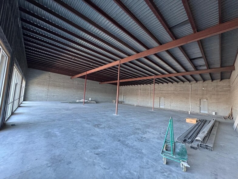 More Photos Of 2750 Mall Dr, Las Cruces Unknown For Lease