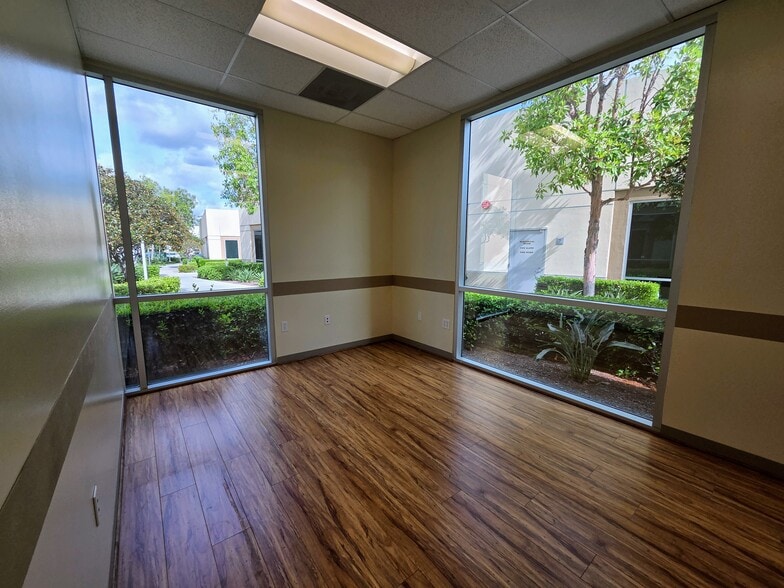 More Photos Of 26740 Towne Centre Dr, Foothill Ranch Medical For Sale