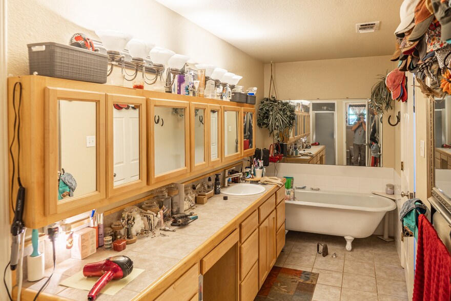 More Photos Of Rocking DC4 Ranch, Del Rio Land For Sale