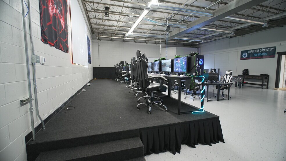 More Photos Of 3555-3559 W Wright St, Boise Light Manufacturing For Lease