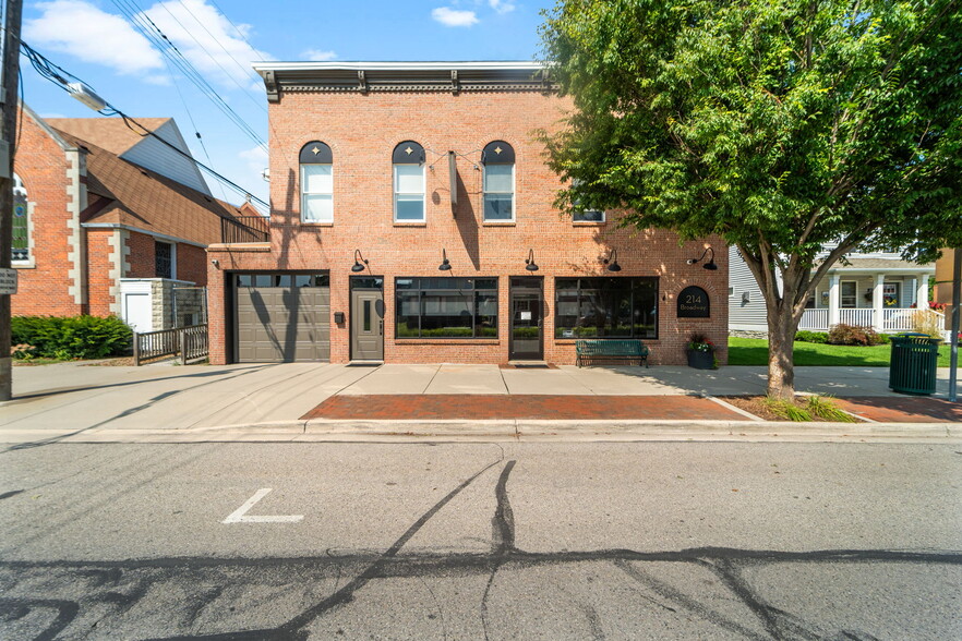 Primary Photo Of 214 Broadway St, Marine City Storefront For Sale