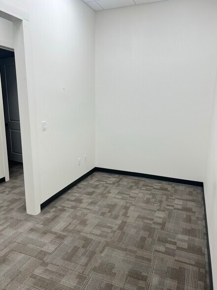 More Photos Of 5848 Judson Rd, Longview Storefront For Lease