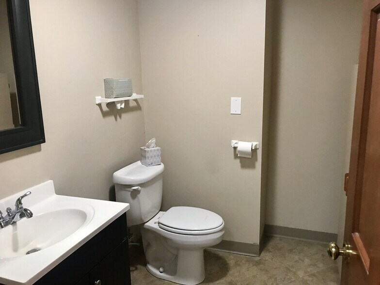 More Photos Of 4920 Reed Rd, Columbus Loft Creative Space For Lease