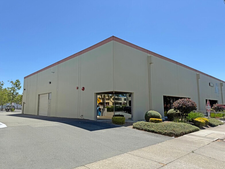 Primary Photo Of 3340 Industrial Dr, Santa Rosa Warehouse For Lease