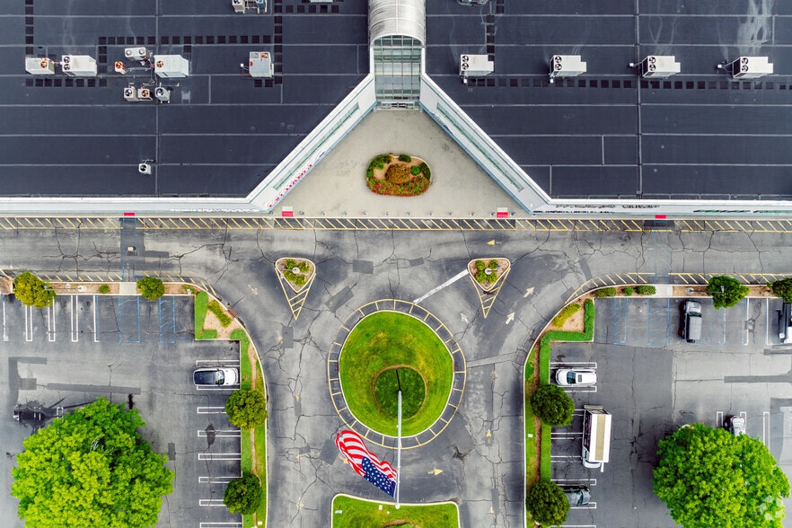 More Photos Of 275 Route 4, Paramus Unknown For Lease