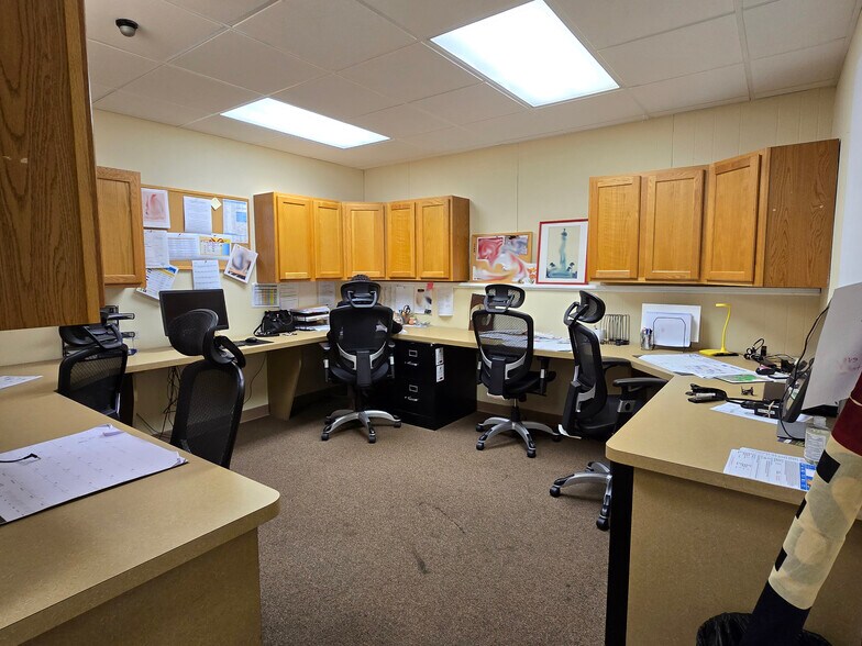 More Photos Of 25 E Route 37, Toms River Office For Sale