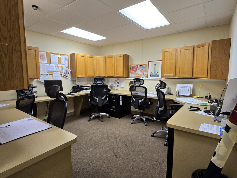 More Photos Of 25 E Route 37, Toms River Office For Sale