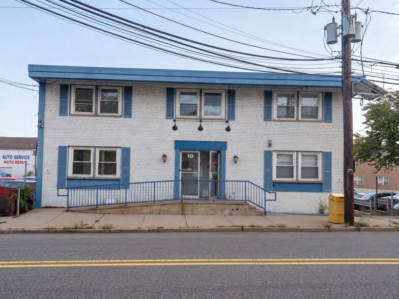 Primary Photo Of 10 1st St, Hackensack Medical For Sale