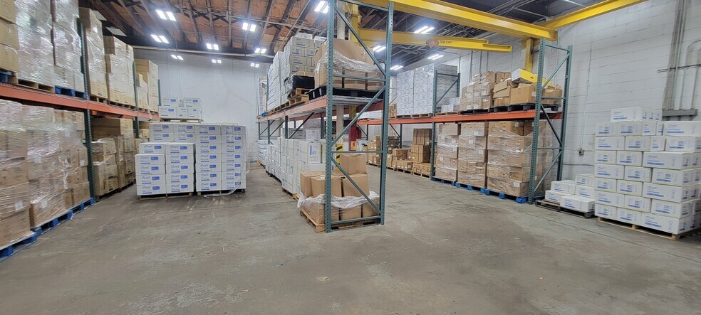 More Photos Of 17 Jackson St, Freehold Warehouse For Sale