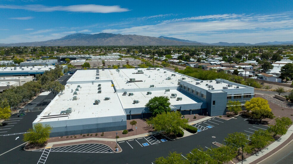 More Photos Of 1851 S Pantano Rd, Tucson Light Manufacturing For Sale