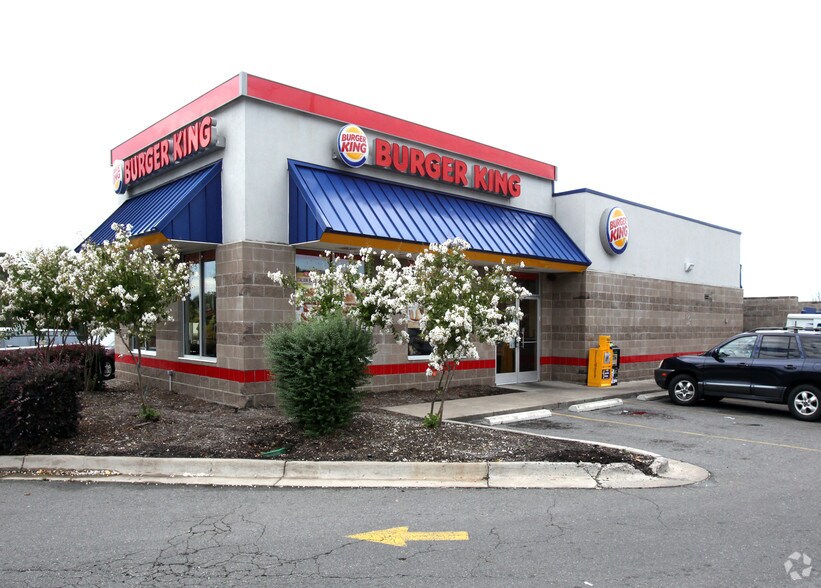 Primary Photo Of 100 S Rodney Parham Rd, Little Rock Fast Food For Sale