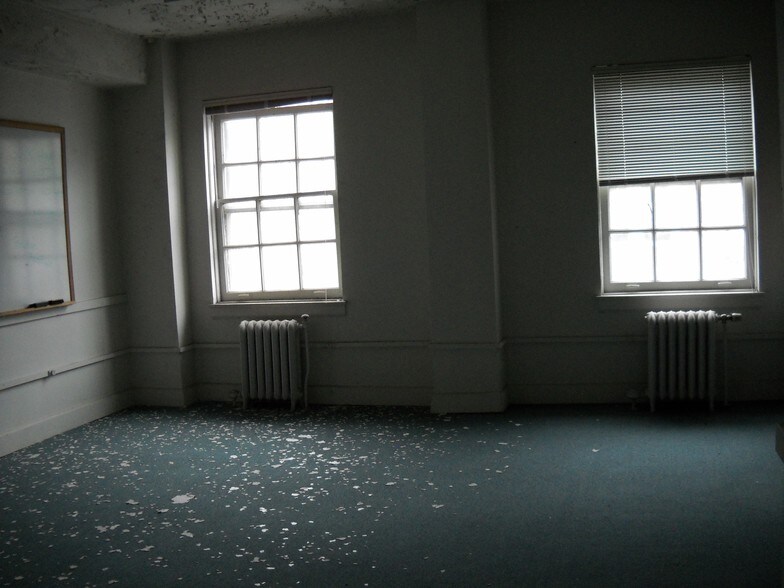 More Photos Of 819-833 Main St, Willimantic Apartments For Sale