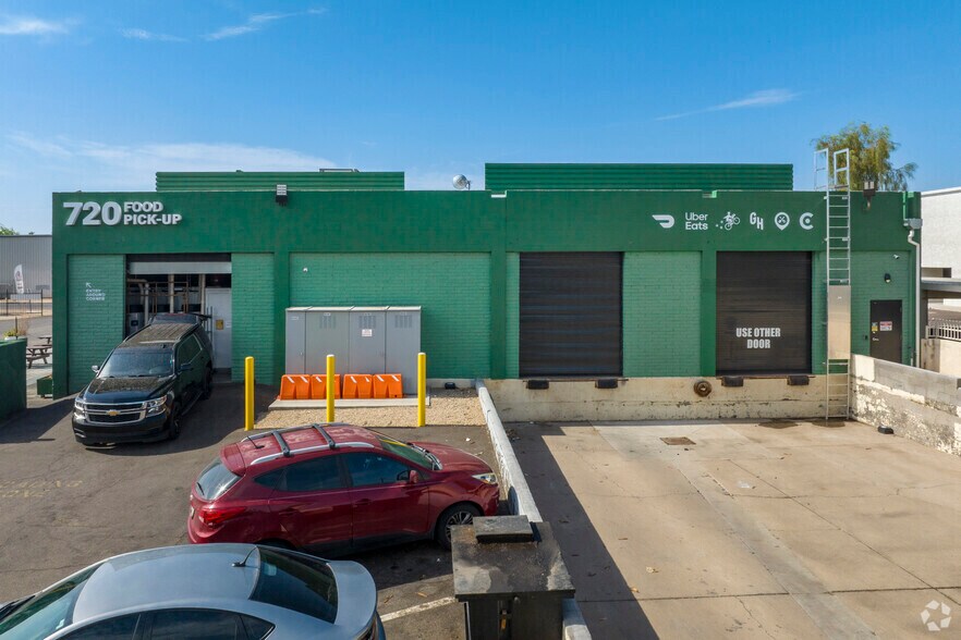 More Photos Of 720 W Highland Ave, Phoenix Food Processing For Lease