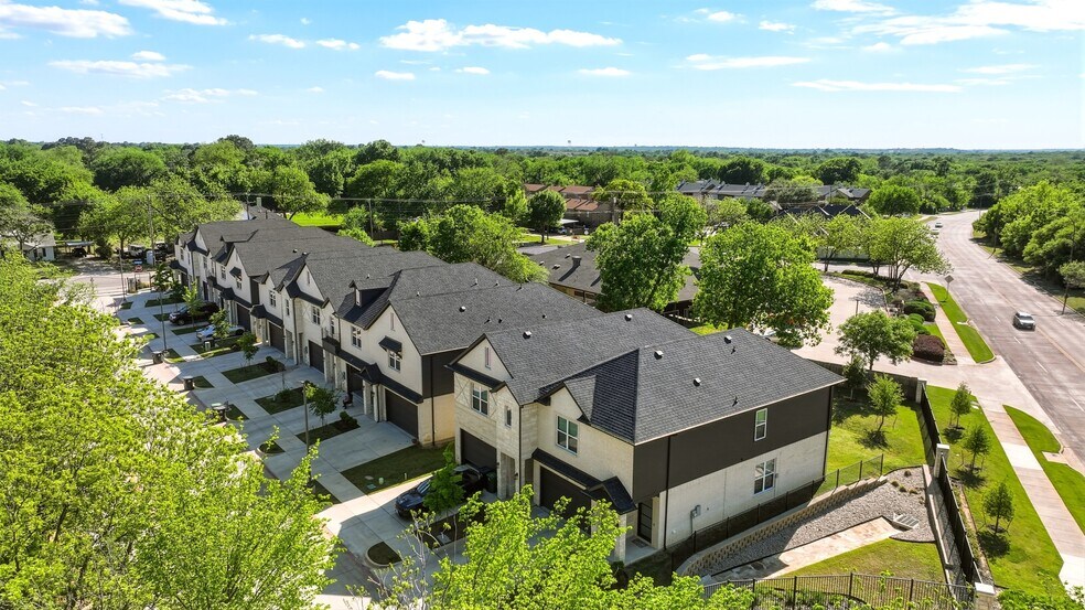 More Photos Of 500-540 Marbella Dr, Arlington Apartments For Sale