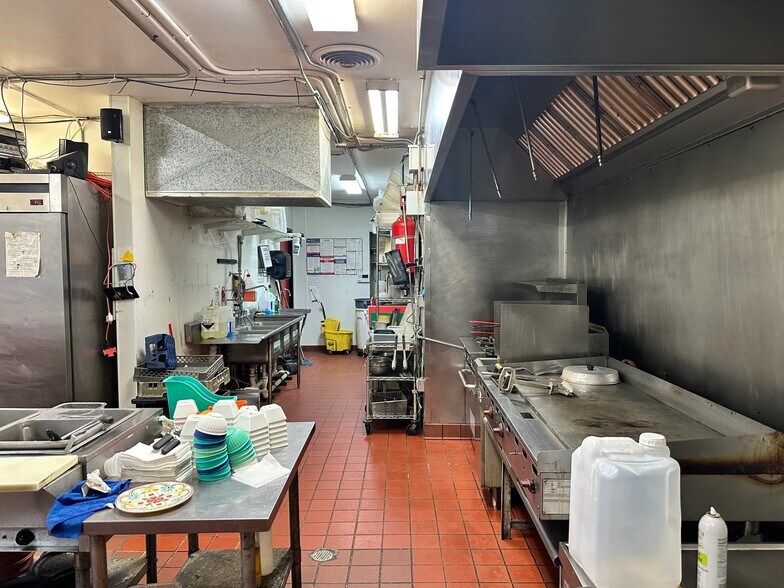 More Photos Of 2801 S 1st St, Abilene Fast Food For Sale