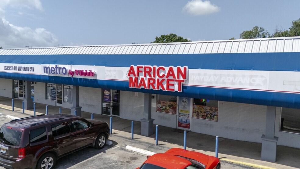More Photos Of 510-548 S Saginaw Blvd, Saginaw Unknown For Lease