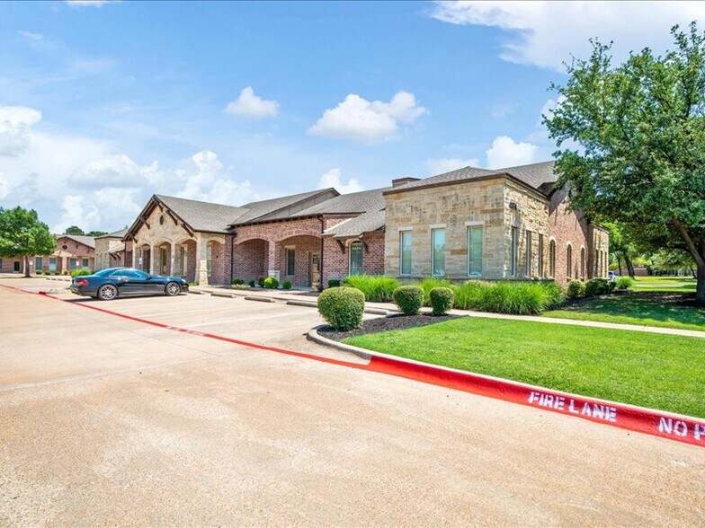 More Photos Of 4821 Merlot Ave, Grapevine Office For Lease
