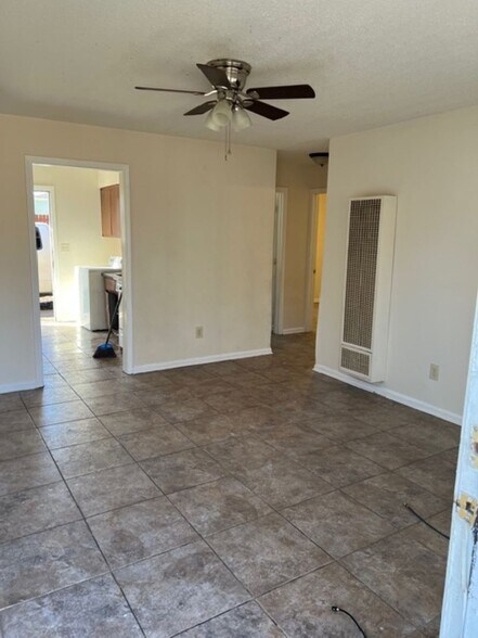 More Photos Of 261 Keel Ave, Memphis Apartments For Sale
