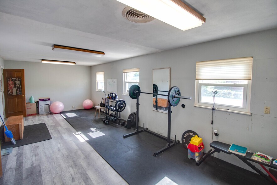 More Photos Of 440 S Prairie St, Bethalto General Retail For Sale