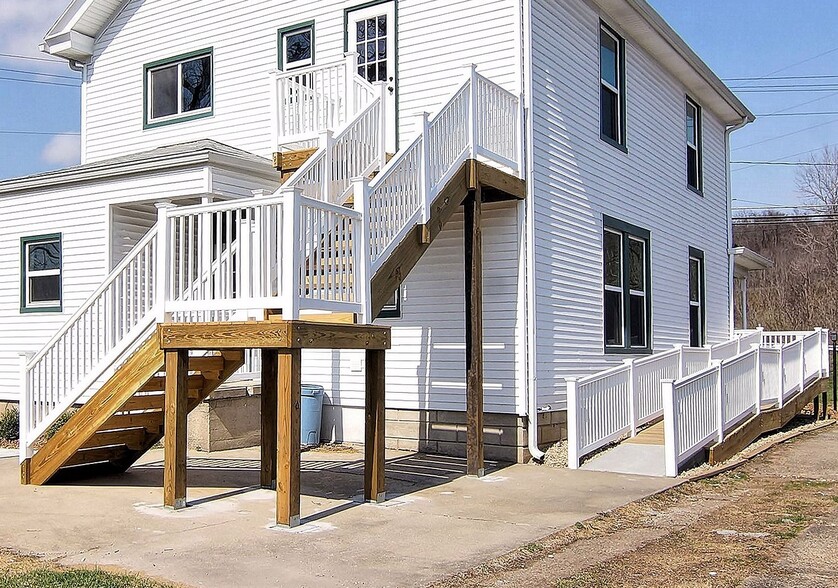 More Photos Of 1220 Belleview Dr, Lawrenceburg Office For Lease