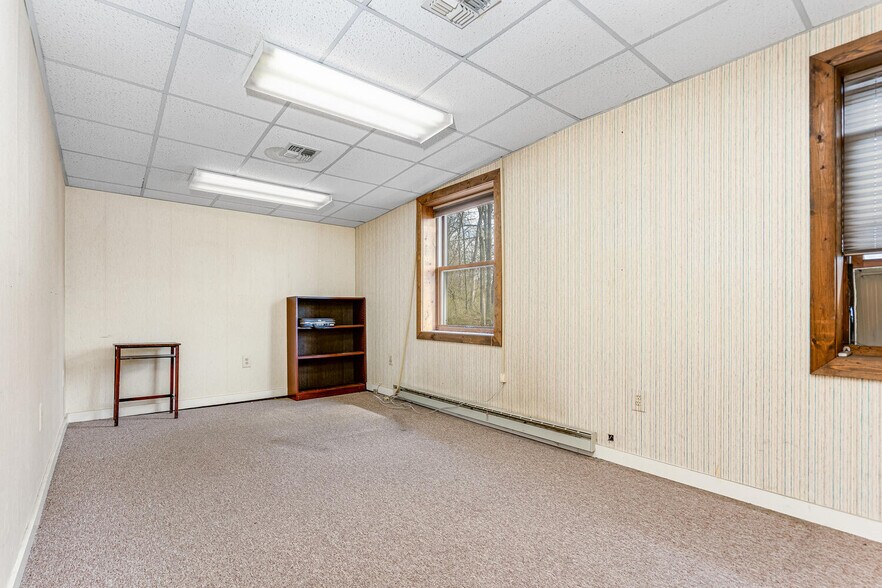 More Photos Of 1 Old Highway 28, White House Station Storefront Retail Office For Lease