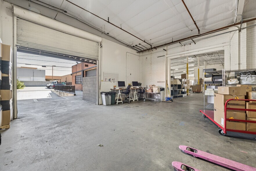 More Photos Of 3355 W El Segundo Blvd, Hawthorne Warehouse For Lease