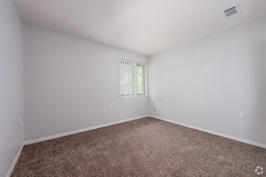 More Photos Of 510 Elk Dr, Kokomo Apartments For Sale