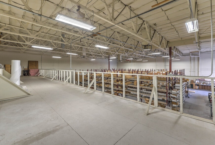 More Photos Of 141 Cassia Way, Henderson Industrial For Sale