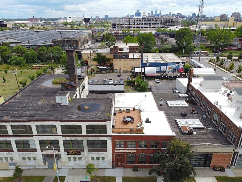 More Photos Of 2831 E Grand Blvd, Detroit Warehouse For Sale