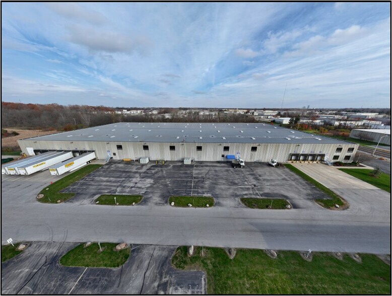 More Photos Of 3610 Independence Dr, Fort Wayne Warehouse For Sale