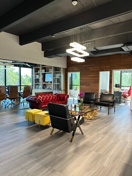 More Photos Of 55 Weston Rd, Sunrise Office For Lease