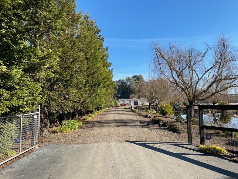 More Photos Of 4656 Arlington Ave, Santa Rosa Warehouse For Sale