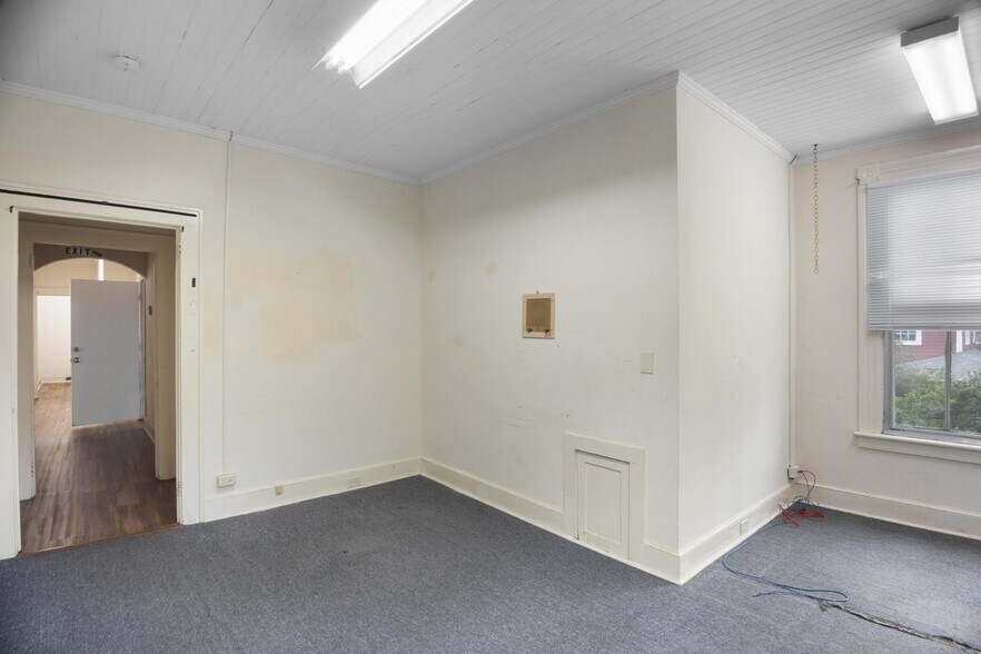 More Photos Of 105 Lancaster St SW, Aiken Loft Creative Space For Lease