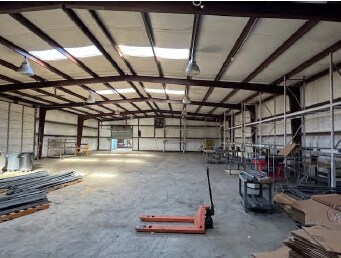 More Photos Of 201 Corporate Ct, Senatobia Warehouse For Sale
