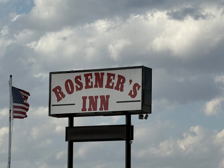 More Photos Of 3411 Rosener Rd, Park Hills Hotel For Sale