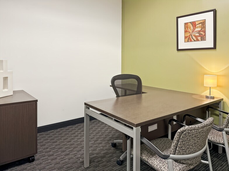 More Photos Of 104 W 40th St, New York Coworking Space
