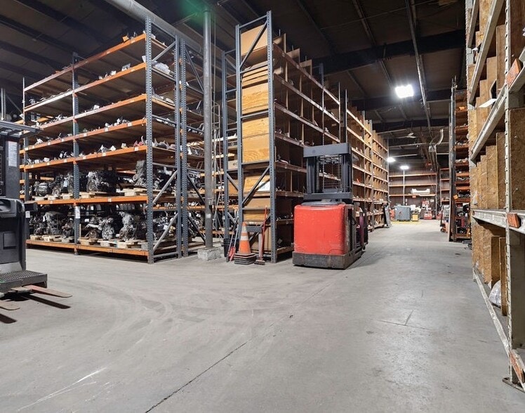 More Photos Of 1807 Erie Blvd W, Syracuse Warehouse For Lease